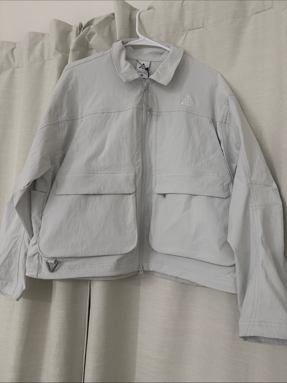 Women's ACG summit series medium